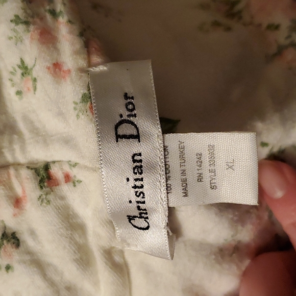 Vintage Christian Dior Robe - Picture 9 of 9